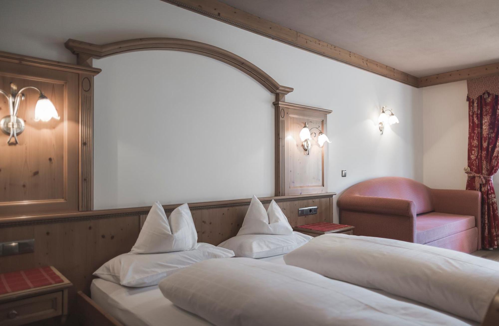 Hotel Alpenblick Sexten Exterior foto